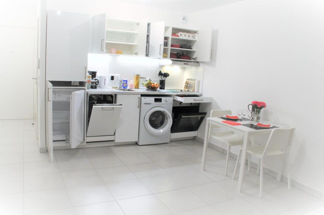 Appartement Tout Equipe, Cosy Сен-Дені Екстер'єр фото